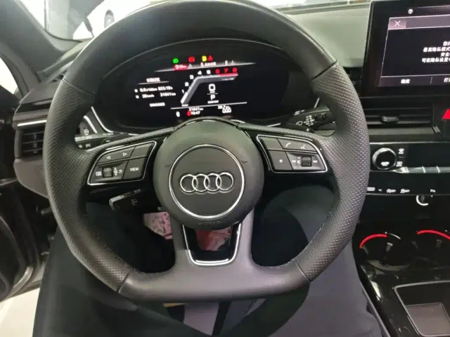 Audi A4L — Фото автомобиля 10