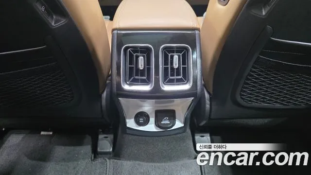Kia Sorento Новый Sorento 4 поколение Бензин 2.5T 4WD — Фото автомобиля 29