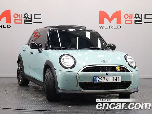 MINI Cooper 4th Gen — Фото автомобиля 2