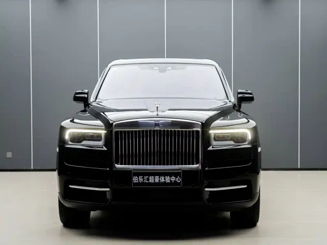 Rolls-Royce Cullinan — Фото автомобиля 4