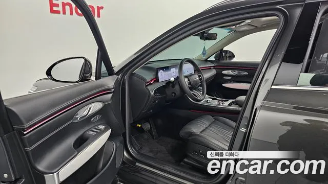 Genesis GV70 — Фото автомобиля 10