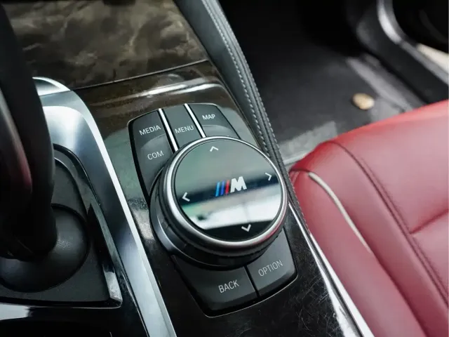 BMW BMW 5 Series 2021 525Li M Sport Package — Фото автомобиля 18