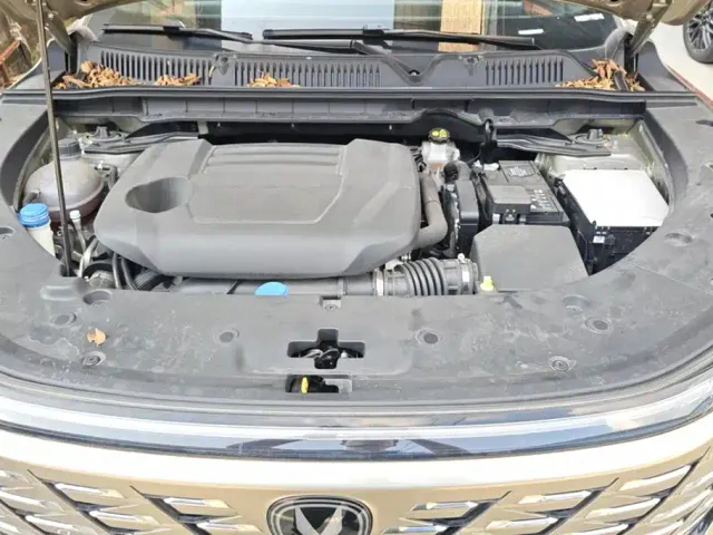 Changan CS75 Plus — Фото автомобиля 10