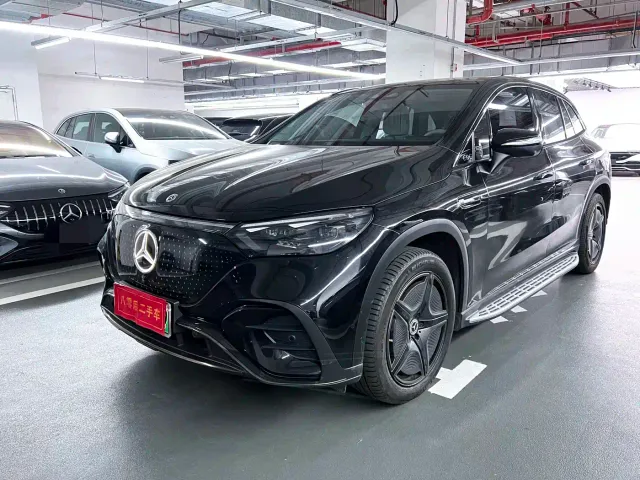 Mercedes-Benz EQE SUV — Фото автомобиля 2