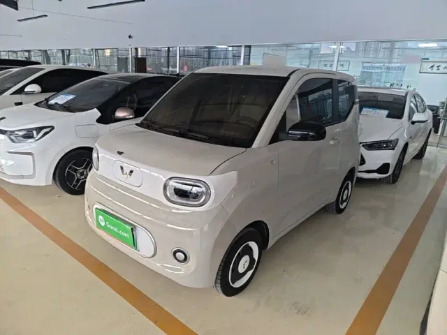 Фотография автомобиля — Wuling Hongguang Mini EV