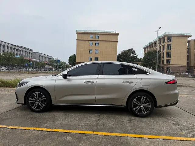 Geely Galaxy Stellar 6 — Фото автомобиля 10