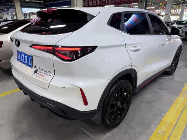 Changan X5 Plus — Фото автомобиля 18