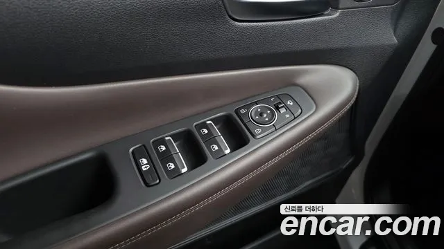 Hyundai Santafe — Фото автомобиля 28