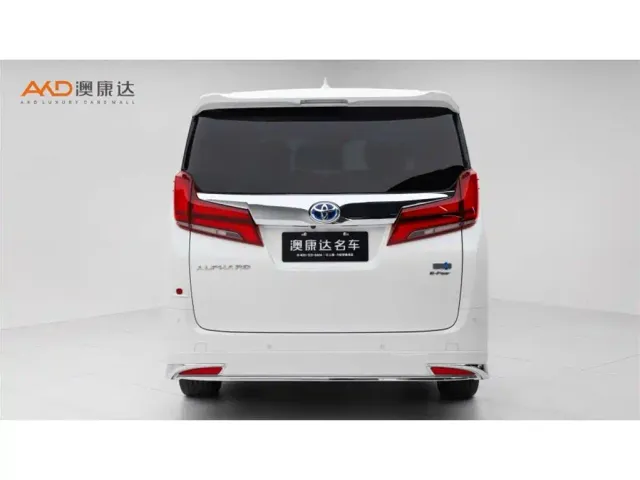 Toyota Alphard — Фото автомобиля 4