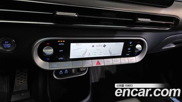 Genesis GV60 — Фото автомобиля 23