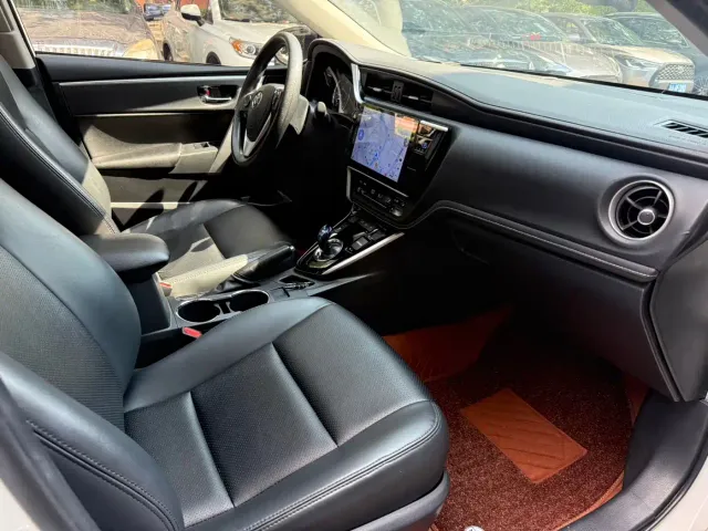 Toyota Corolla Twin Engine E+ — Фото автомобиля 14