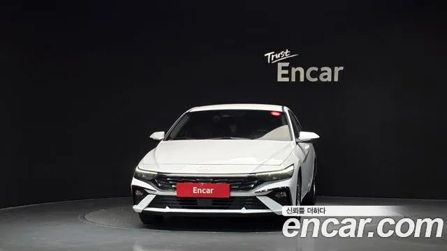 Hyundai Avante — Фото автомобиля 3