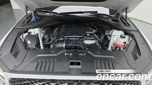 Genesis GV70 — Фото автомобиля 9