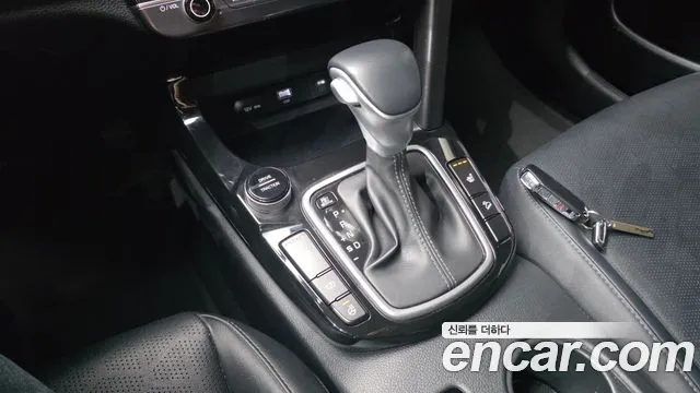 Kia Seltos — Фото автомобиля 12