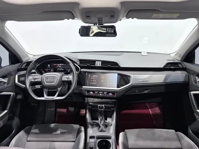 Audi Q3 — Фото автомобиля 11