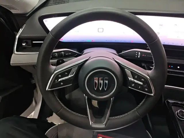 Buick E5 — Фото автомобиля 6
