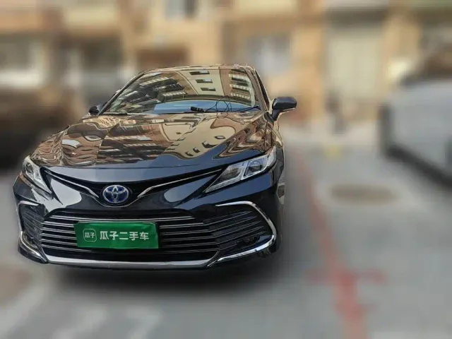 Toyota Camry — Фото автомобиля 2