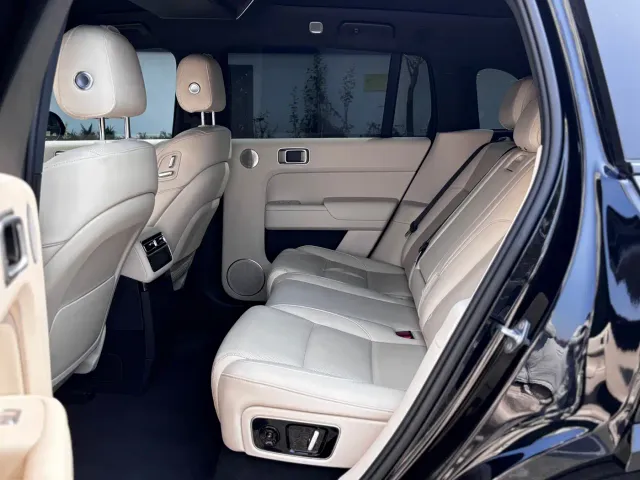 Li Auto L7 — Фото автомобиля 12