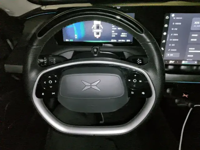 XPeng XPeng P7 2020 Model 670N — Фото автомобиля 6