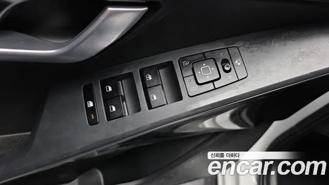 Kia Niro New — Фото автомобиля 24