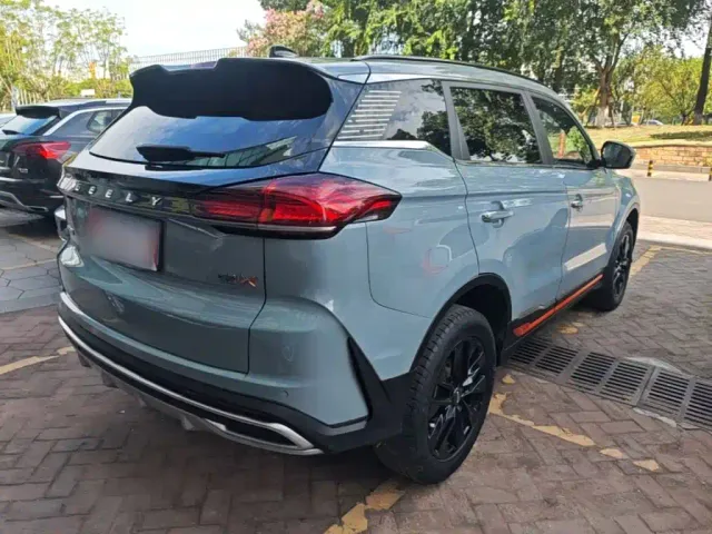 Geely Boyue — Фото автомобиля 6