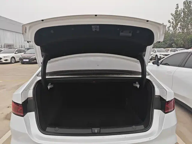 BYD Qin PLUS — Фото автомобиля 18