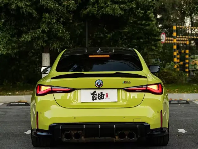 BMW M4 — Фото автомобиля 4