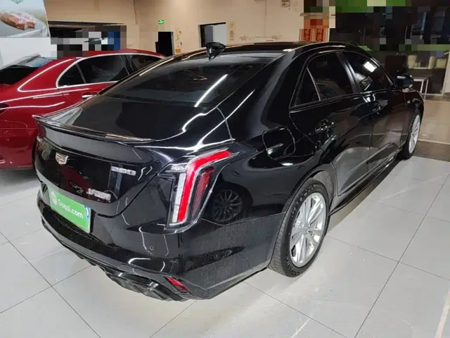 Cadillac CT4 — Фото автомобиля 6