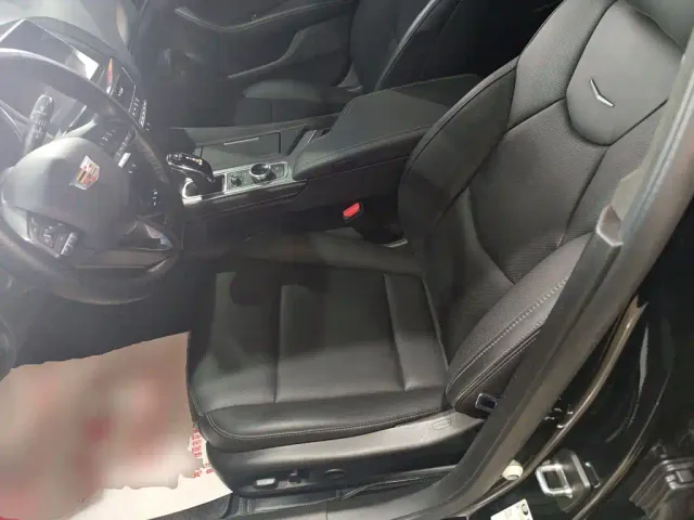 Cadillac CT5 — Фото автомобиля 10