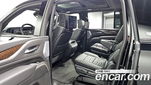 Cadillac Escalade Escalade 5 поколение — Фото автомобиля 10