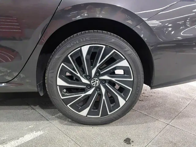 Volkswagen Sagitar — Фото автомобиля 16