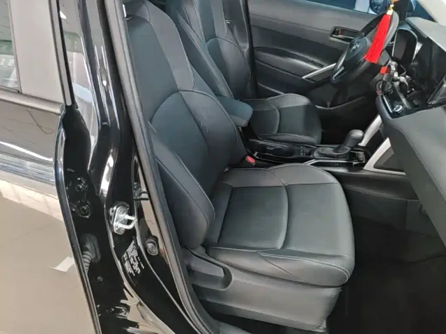 Toyota Frontlander — Фото автомобиля 24