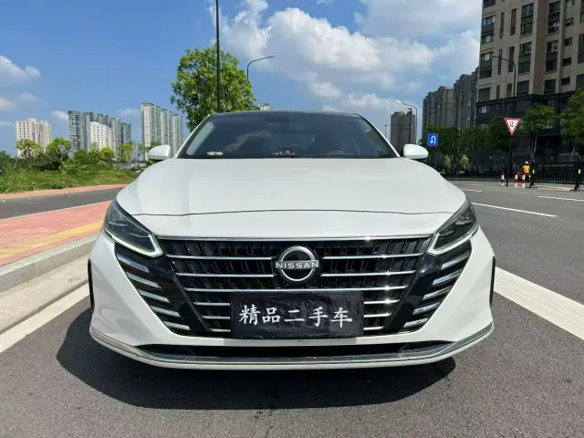 Nissan Teana — Фото автомобиля 2