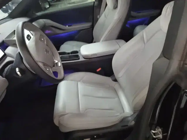Nio ET5 Touring — Фото автомобиля 14