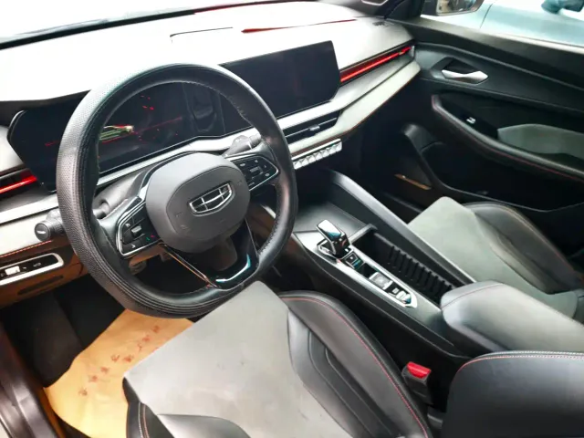 Geely Binrui — Фото автомобиля 5