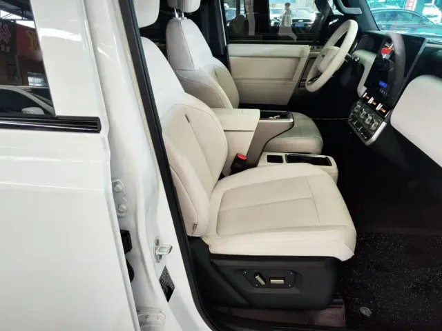 iCAR V23 — Фото автомобиля 24