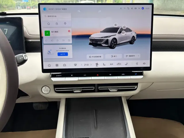 Changan Eado — Фото автомобиля 9