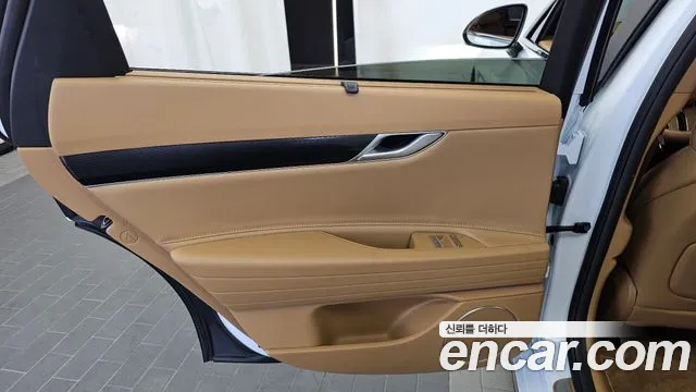 Genesis G80 RG3 — Фото автомобиля 14