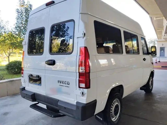 Iveco Daily — Фото автомобиля 6
