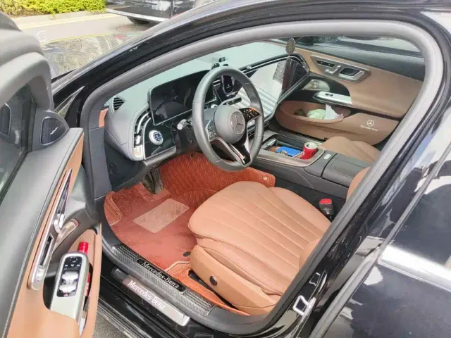 Mercedes-Benz E-Class — Фото автомобиля 8