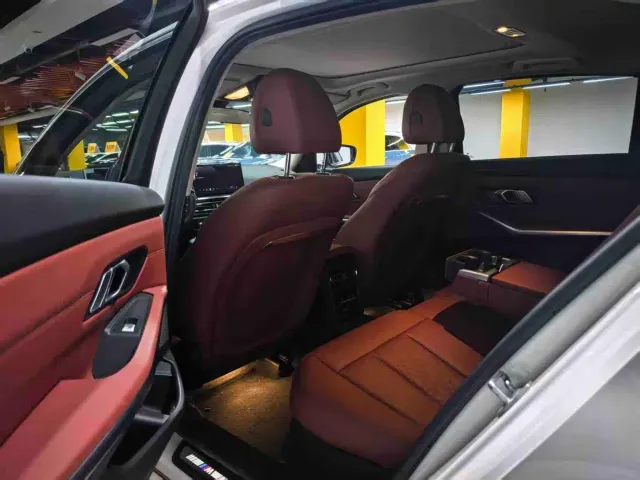 BMW 3 Series — Фото автомобиля 7