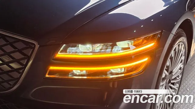 Genesis G80 Electrified G80 (RG3) — Фото автомобиля 21