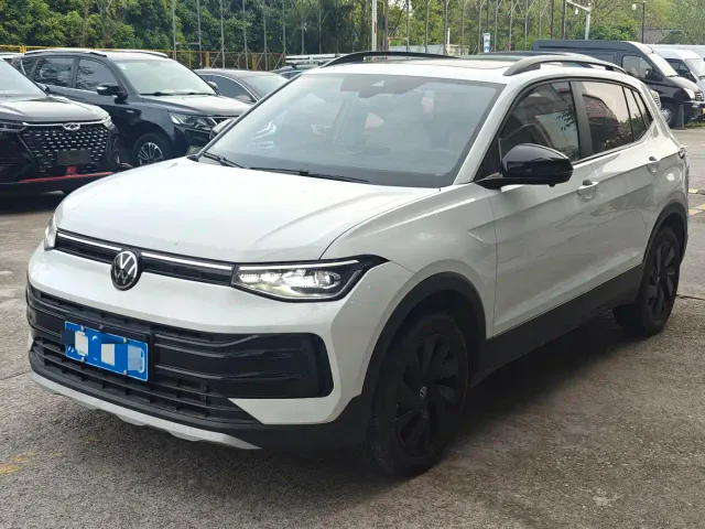 Фотография автомобиля — Volkswagen Tharu