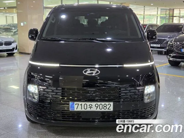 Hyundai Staria Staria L3.5 Tourer 11 мест — Фото автомобиля 2