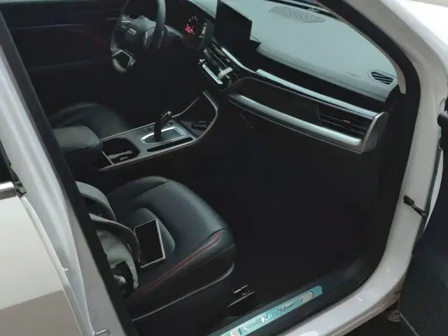 Haval H6 — Фото автомобиля 24