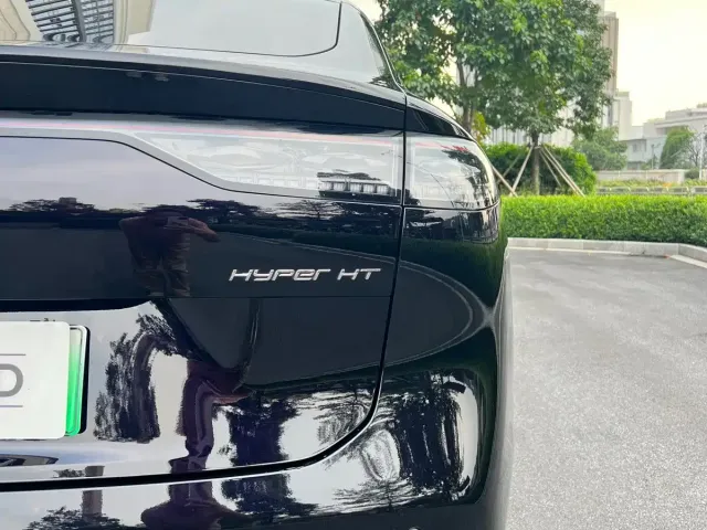 GAC Hyptec HT — Фото автомобиля 10
