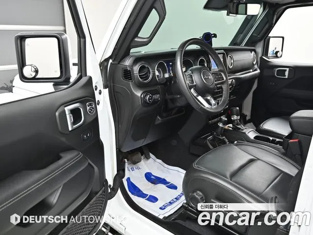 Jeep Wrangler JL — Фото автомобиля 11