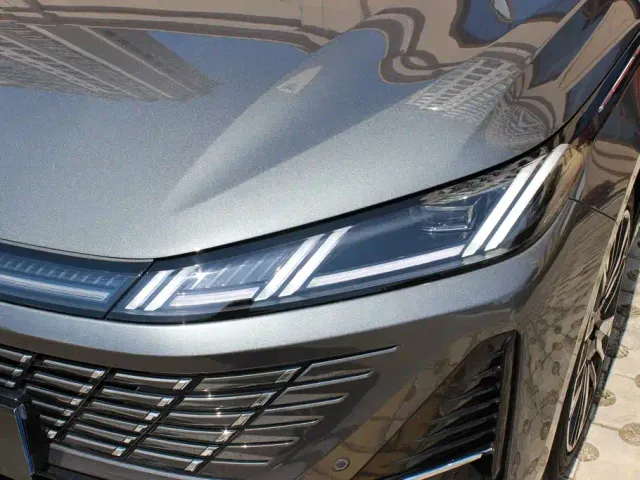 Changan Eado — Фото автомобиля 17
