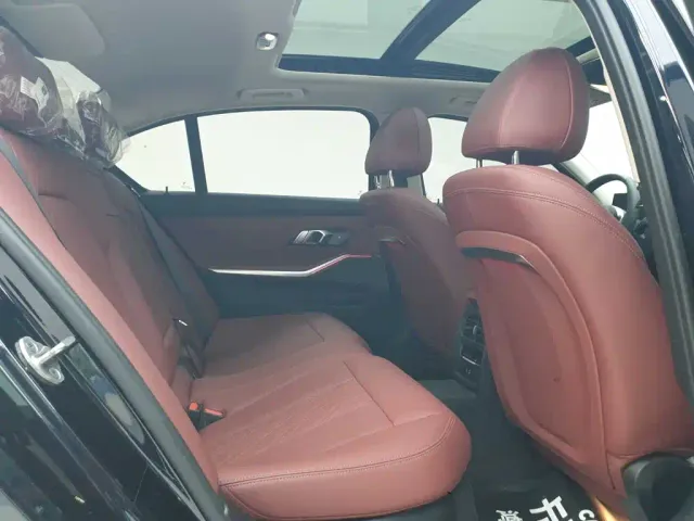 BMW 3 Series — Фото автомобиля 18