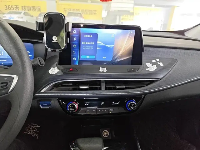 Buick Velite 6 — Фото автомобиля 9
